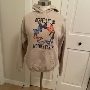 Daisy Street “respect your Mother Earth” hoodie, size small, cream